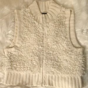GORGEOUS YOUTH VANITY CREAM VEST